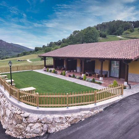 Apartamentos Fuente La Pipa Avín Exterior foto